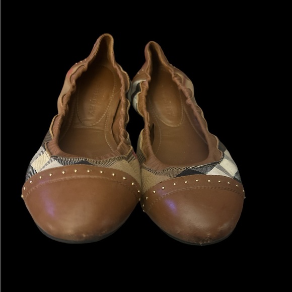 Burberry Shoes - Burberry flat